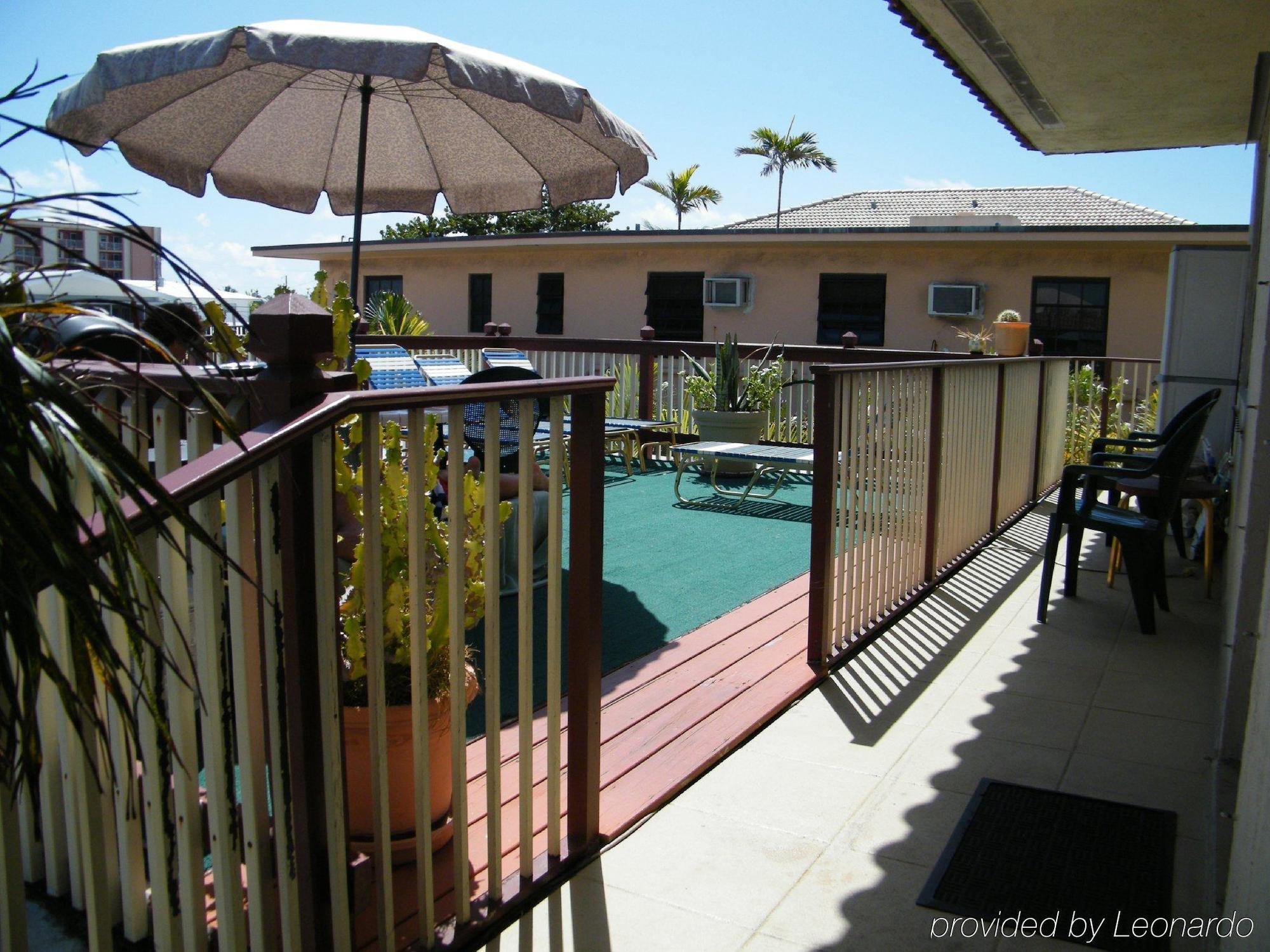 Tropicaire Resort Lauderdale-by-the-Sea Bagian luar foto