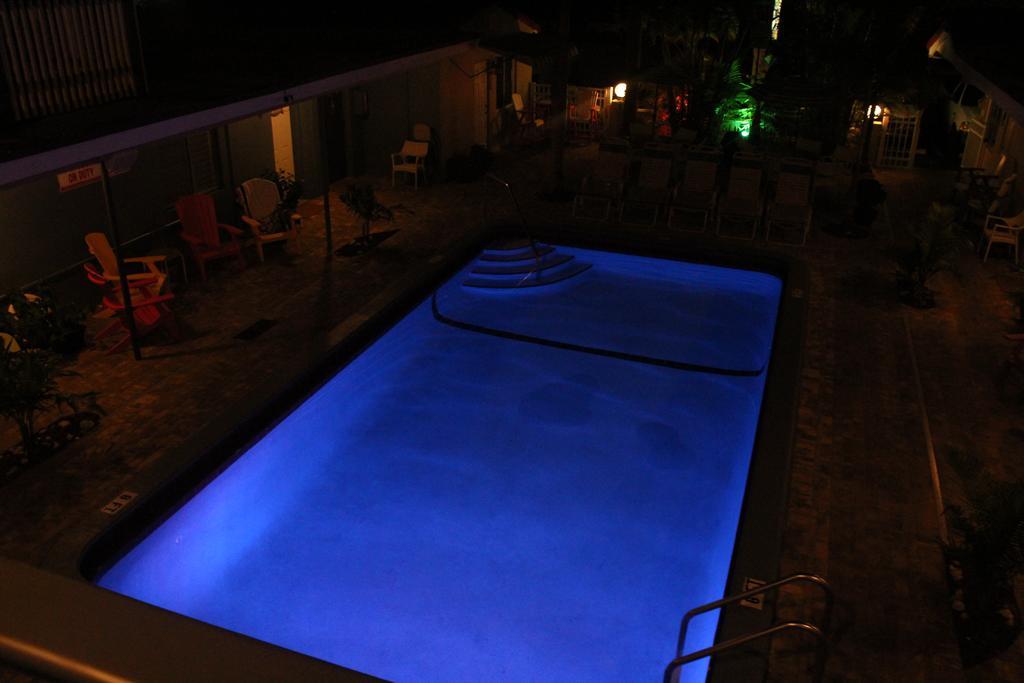 Tropicaire Resort Lauderdale-by-the-Sea Bagian luar foto