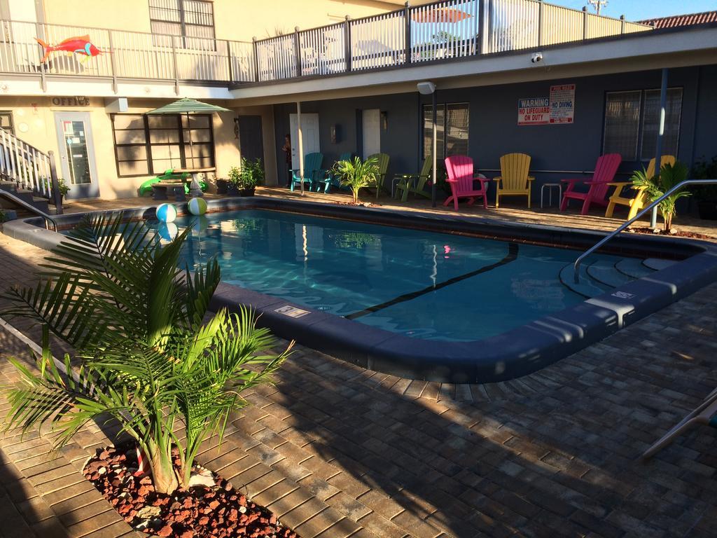 Tropicaire Resort Lauderdale-by-the-Sea Bagian luar foto