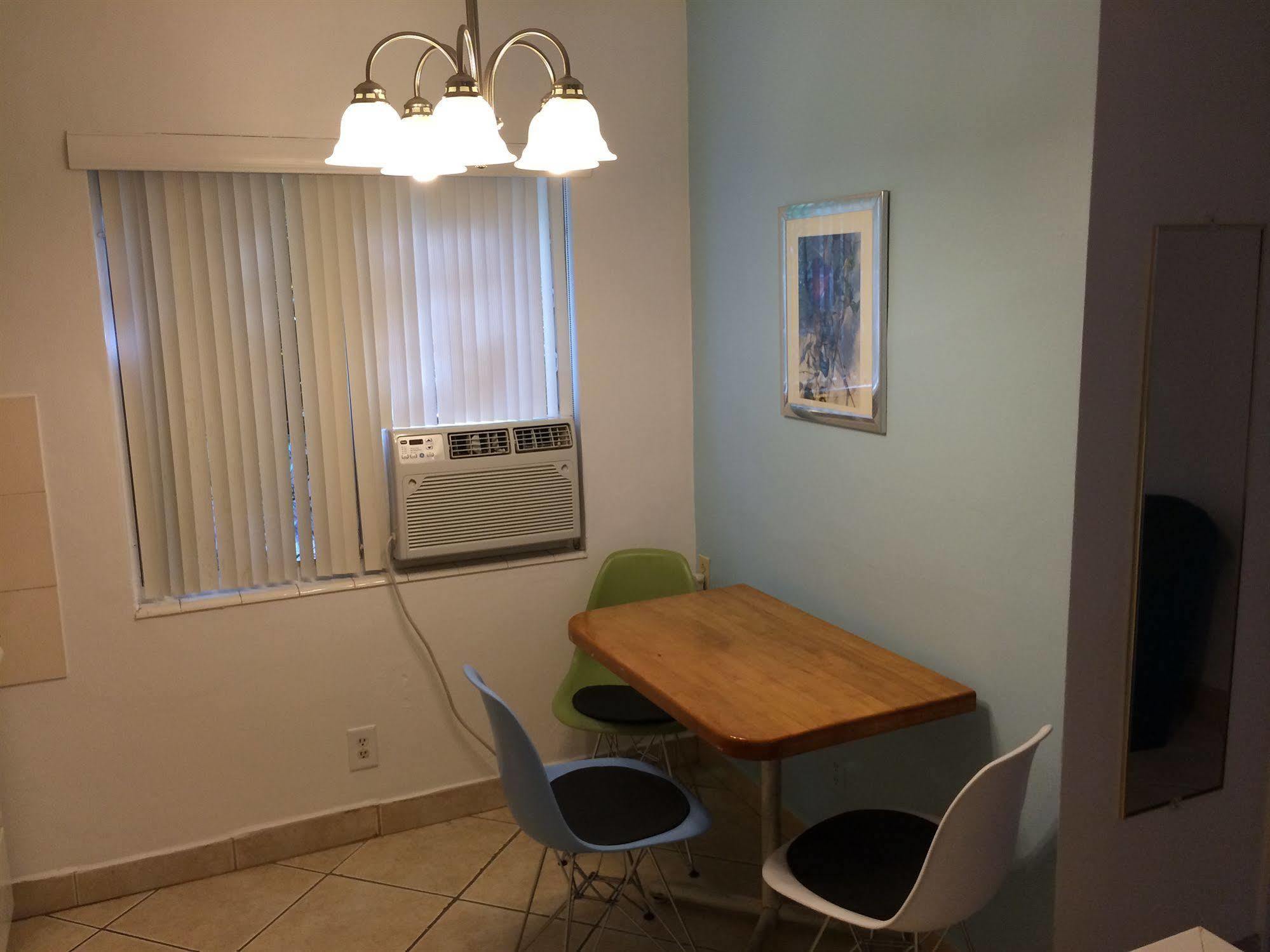 Tropicaire Resort Lauderdale-by-the-Sea Bagian luar foto