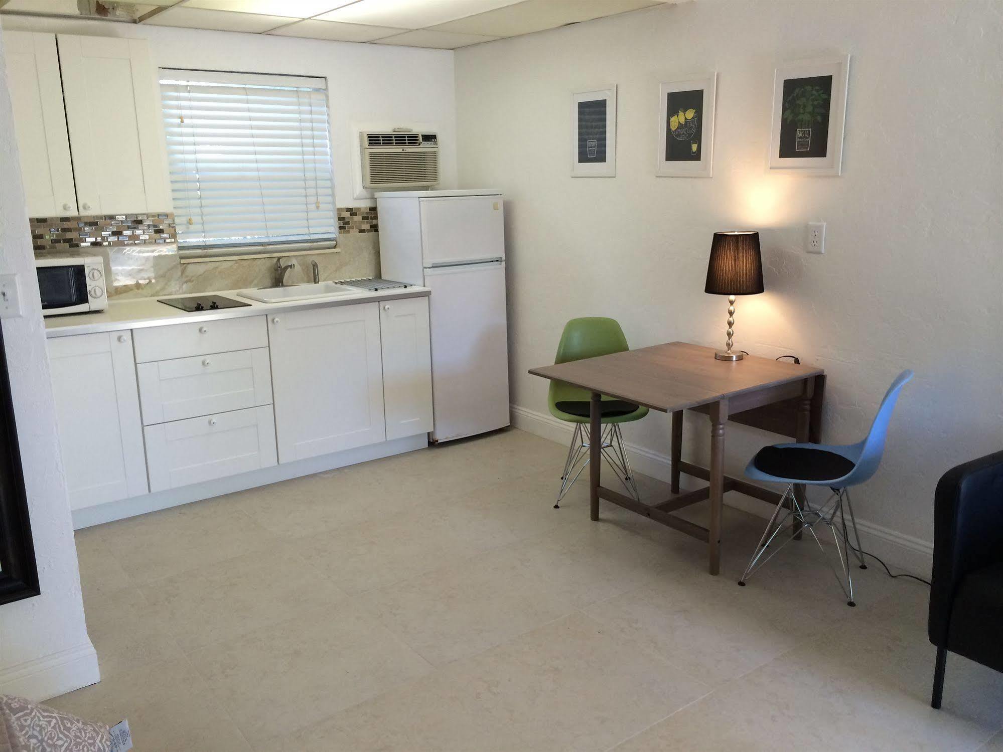 Tropicaire Resort Lauderdale-by-the-Sea Bagian luar foto